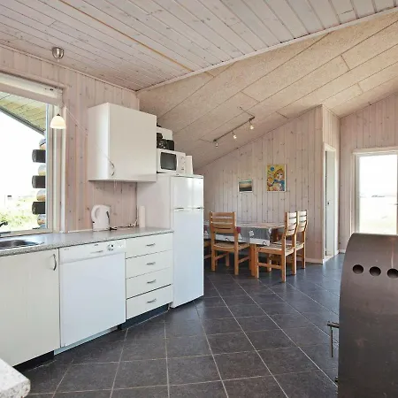 10 Person Holiday In Harbo Re *